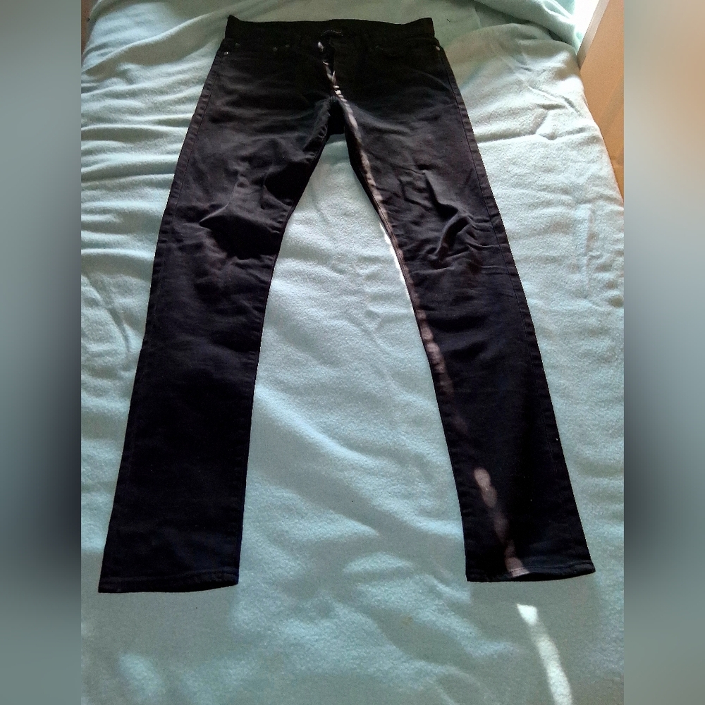 New John Elliott Jeans Men 28Wx33inseam Slim Fit Black 3-D selvedge Denim Japan